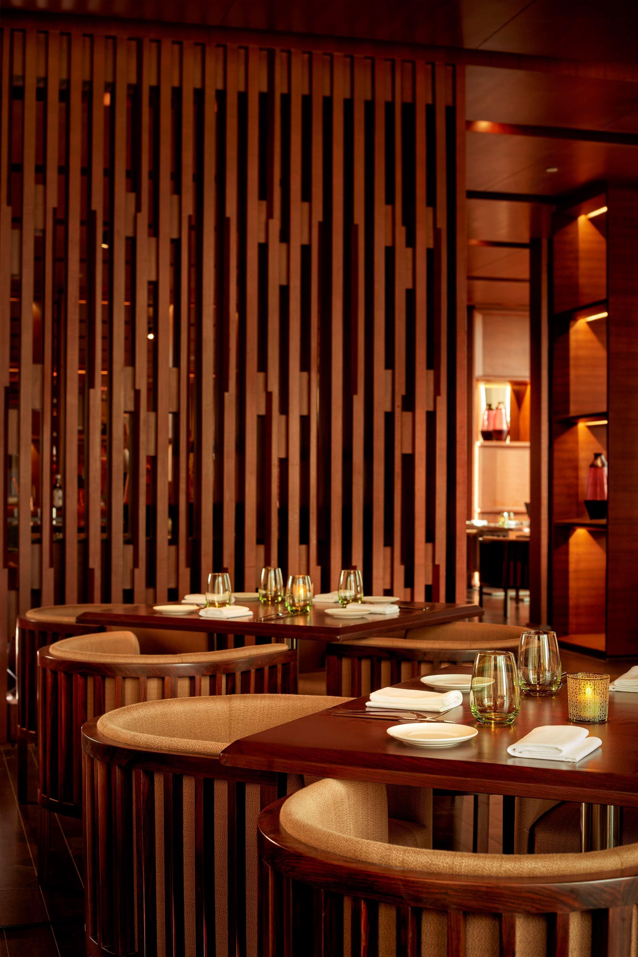 Hyatt Regency Chandīgarh Esterno foto Interior of the restaurant